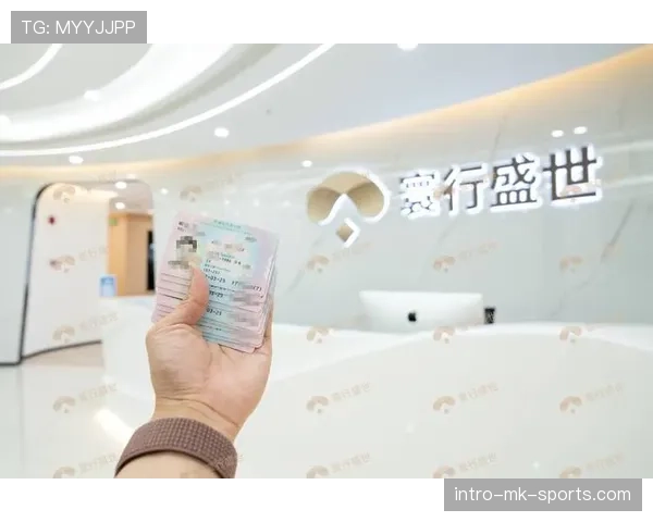 多米尼克·威尔金斯突破效率领先时代核心，拉开进攻空间成关键得分手