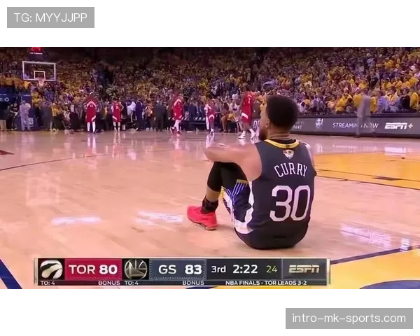 科比中投与无球跑位压制库里三分空间