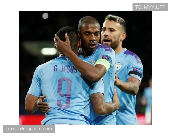 控球体系下罗德里与沃克的中前卫角色分化：功能定位与战术适配性分析